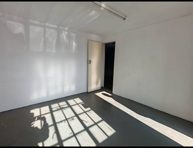 352M² WAREHOUSE TO LET IN CITY DEEP